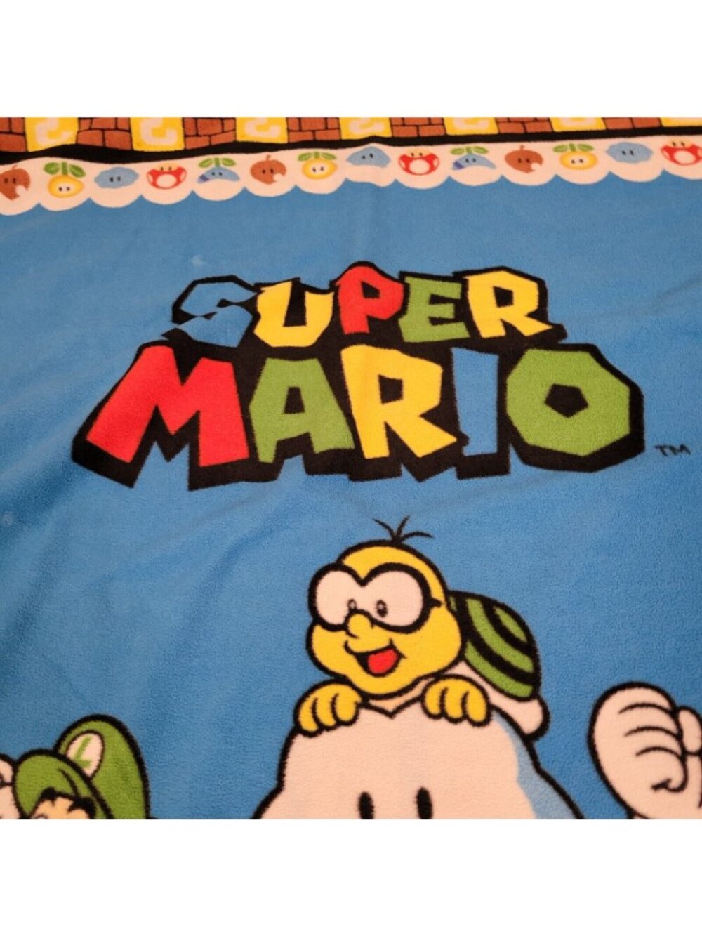 Super Mario Fleece Tie Blanket Luigi Toad Characters Bright Blue & Green Design - Picture 4 of 9